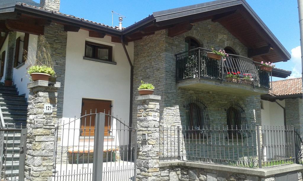Casa Vacanza Dal Contadino Cir O17063 Corteno Golgi Exterior photo